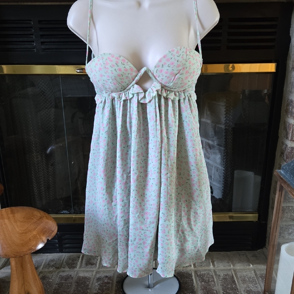 Chic Floral Women's Chemise